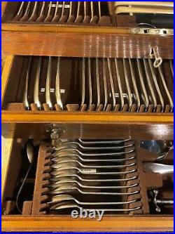 106 Piece Cutlery Set In Oak Wellington Canteen Joseph Rodgers & Sons 1910-1952