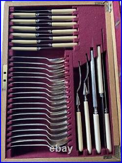 131 Piece Roberts & Doré Sheffield Silver Plated Solid Oak Canteen EPNS A1