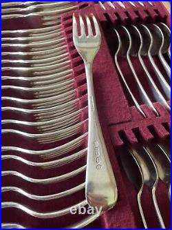 131 Piece Roberts & Doré Sheffield Silver Plated Solid Oak Canteen EPNS A1