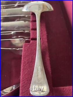 131 Piece Roberts & Doré Sheffield Silver Plated Solid Oak Canteen EPNS A1