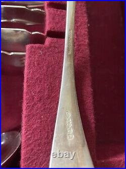 131 Piece Roberts & Doré Sheffield Silver Plated Solid Oak Canteen EPNS A1
