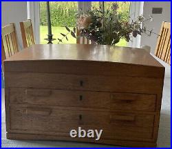 131 Piece Roberts & Doré Sheffield Silver Plated Solid Oak Canteen EPNS A1