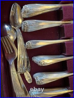 1847 Rogers Brothers 103 Piece Silver Plate 1950 Daffodil Flatware Set Box