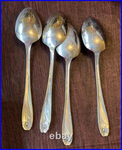 1847 Rogers Brothers 103 Piece Silver Plate 1950 Daffodil Flatware Set Box