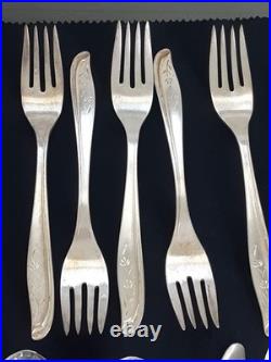 31 piece Set Supreme Silver Plate Flatware Concept Pattern svc for 8