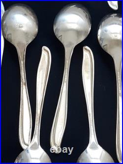 31 piece Set Supreme Silver Plate Flatware Concept Pattern svc for 8
