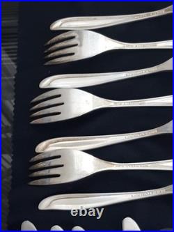 31 piece Set Supreme Silver Plate Flatware Concept Pattern svc for 8