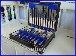 38 Piece Vintage Viners Oak Cutlery Canteen Faux Bone Handle Knives Silver Plate