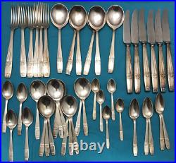 44 Pc WESTMINSTER Pattern Flatware Mix Elkington Plate