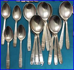 44 Pc WESTMINSTER Pattern Flatware Mix Elkington Plate