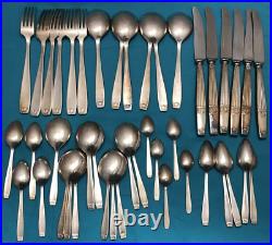 44 Pc WESTMINSTER Pattern Flatware Mix Elkington Plate