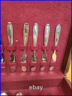 51 Piece Harmony House AA+ Serenade Silver Plate Flatware Set and Box
