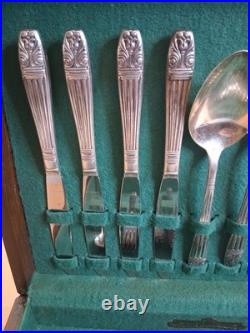 58 Piece Harmony House AA+ Silver Plate Flatware Set and Box