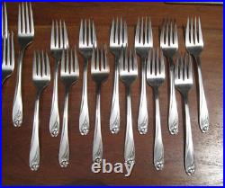 77 Piece Set Silver Plate Flatware DAFFODIL 1847 Rogers Brothers Serving Pieces