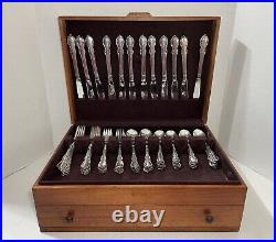 88 Piece 1847 Rogers Bros IS Reflection Silverplate Flatware Set In Wood Case