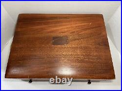 88 Piece 1847 Rogers Bros IS Reflection Silverplate Flatware Set In Wood Case