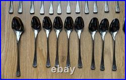 89 Piece of Arthur Price Cutlery Set with wooden box