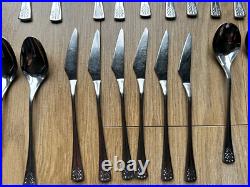 89 Piece of Arthur Price Cutlery Set with wooden box