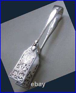 ANTIQUE WALKER AND HALL SILVER PLATED ASPARAGUS/PASTRY TONG vgc