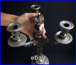 A HEAVY SILVER PLATED CLASSICAL CANDELABRA TABLE CENTRE PIECE, 19th CENTURY
