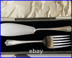 Antique Elkington & Co Silver Plate Fish Servers Cutlery Set Boxed Grape Vine