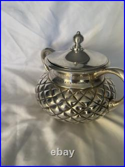 Antique Meriden Silver Plate Co Quadruple Plate Four-Piece Tea Set