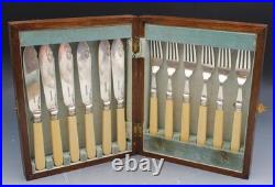 Antique Walker & Hall 12 Piece Silver Plate Fish Cutlery Set with Fitted Case