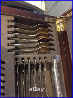 Arthur Price County Plate 126 piece canteen of cutlery-12 place setting
