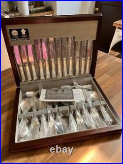 Arthur Price silver plated cutlery set 44 pieces 6 settings Used rarely Ex Con