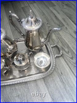 Beautiful Vintage Oneida LTD Plate 6 piece Coffee/Tea Service Set & Tray
