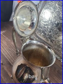 Beautiful Vintage Oneida USA Silver Plate 5-piece Coffee/Tea Service Set with Tray
