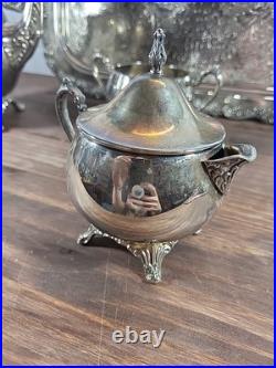 Beautiful Vintage Oneida USA Silver Plate 5-piece Coffee/Tea Service Set with Tray
