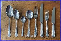 Canteen of 44 Pieces Silver Plated Cutlery for 6 James Ryals Sheffield Dubarry