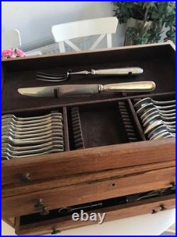 Christophle Cailar Bayard 138 pieces thick silver plated oak chateau canteen