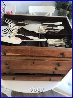 Christophle Cailar Bayard 138 pieces thick silver plated oak chateau canteen