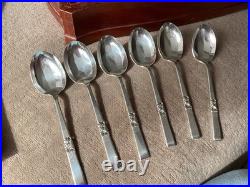 Community Oneida Cutlery Set 46 Piece + Community Boxed Cake Slice