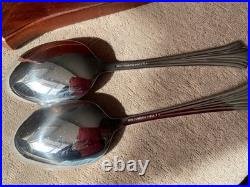 Community Oneida Cutlery Set 46 Piece + Community Boxed Cake Slice