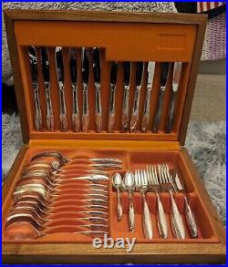 Community Silver Plated Cutlery Set, Complete 62 Pieces Oneida Carousel Design