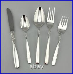 EKCO Eterna'Inverness' Silver Plate Flatware Set 87 piece set w Storage Chest EKCO Eterna'Inverness' Silver Plate Flatware Set 87 piece set w Storage Chest