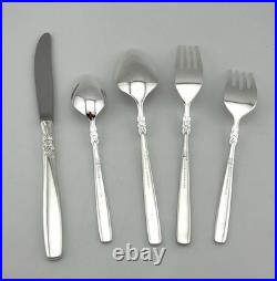 EKCO Eterna'Inverness' Silver Plate Flatware Set 87 piece set w Storage Chest EKCO Eterna'Inverness' Silver Plate Flatware Set 87 piece set w Storage Chest