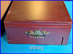 Elegant Silver Plate Oneida Community 90 Piece Set