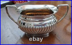 GC&W Silver Plated 4 piece classic design Tea Set+ beautifullEngraved Tray