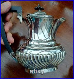 GC&W Silver Plated 4 piece classic design Tea Set+ beautifullEngraved Tray