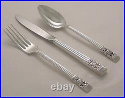 HAMPTON COURT Design ONEIDA COMMUNITY Silver Service 50 Piece Set of Cutlery