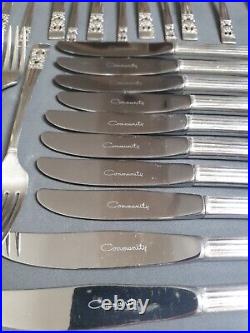 HAMPTON COURT Design ONEIDA COMMUNITY Silver Service 80 Piece Cutlery