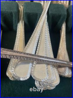 H. Perovetz London Silver Plate Flatware Set In Box 88 Piece Feather Edge