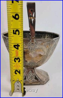 International Silver Co, Barbour S. P. Co. 3 Piece Silver Plate Coffee/Tea Set