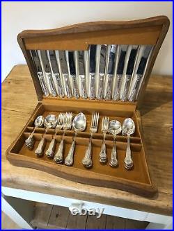 KINGS By SMITH SEYMOUR SHEFFIELD Silver Service 44 Piece Canteen of Cutlery EPNS