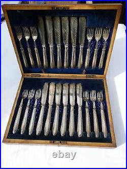 Lovely 24 Piece Silver Plated Fish Knives Forks Antique Mahogany Case Canteen