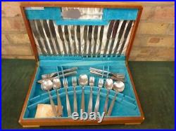 Nice Vintage Viners Mid Century 67 piece 8 setting Stainless canteen cutlery